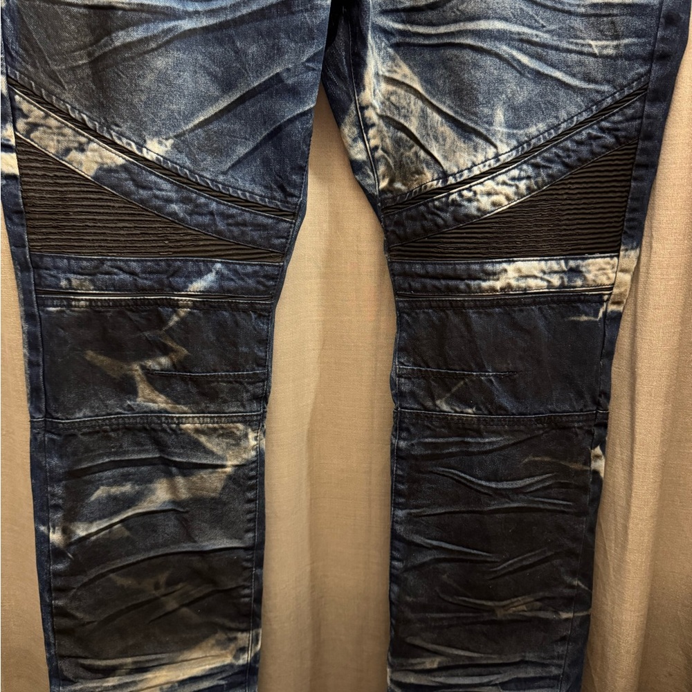 Smoke rise Ny Men's Distressed Blue Jeans - Picture 2 of 9